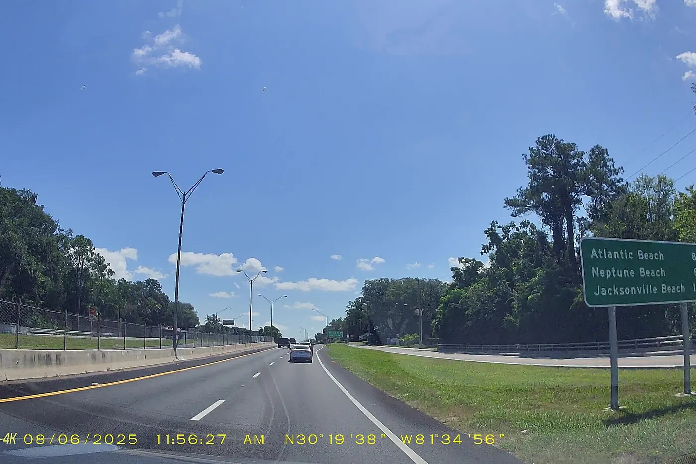 The Arlington Expressway in Jacksonville with its highway signs